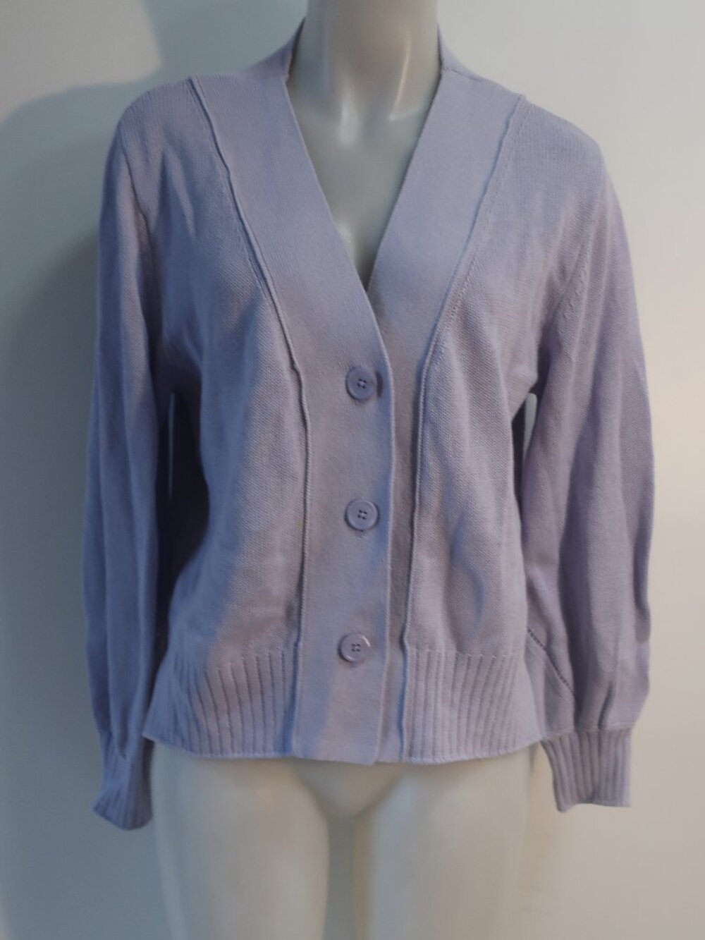 Womens 27 Miles Malibu (Item-107) Lavender V-Neck Cardigan Sweater M - Picture 3 of 16